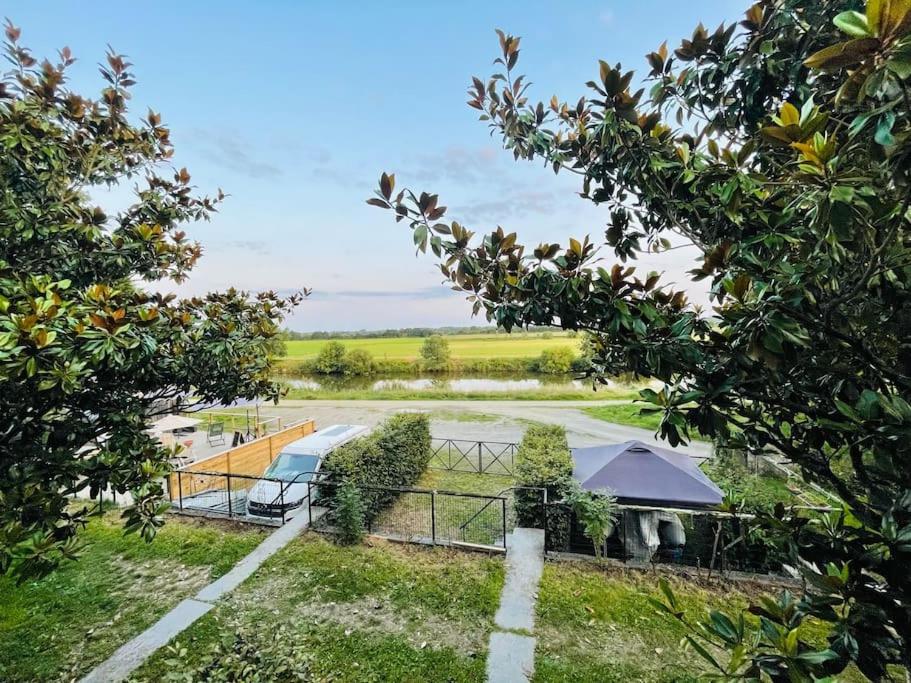 Maison Au Calme Pour 5 Personnes La Chapelle-de-Brain Exteriér fotografie